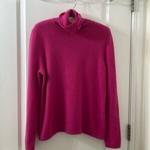 Lord and Taylor Pink Cashmere Turtle Neck Sweater
Size XL
Excellent condition